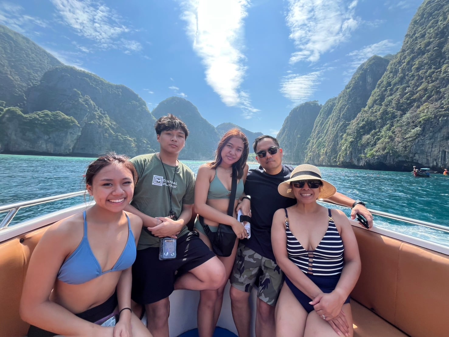 Phi Phi Islands Private Speedboat Tour  - 02 family private speedboat charter front of boat koh phi phi