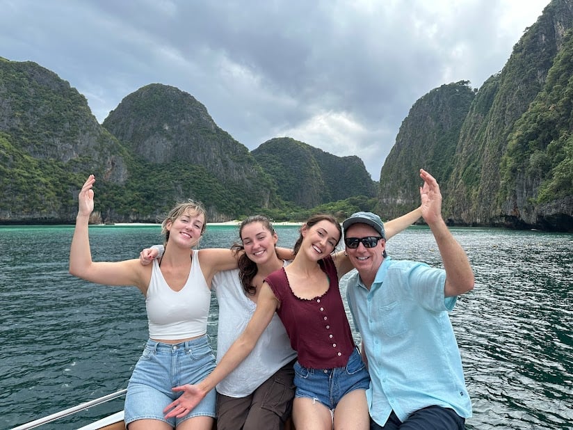 Phi Phi Islands Private Speedboat Tour  - 05 private speedboat families phi phi islands