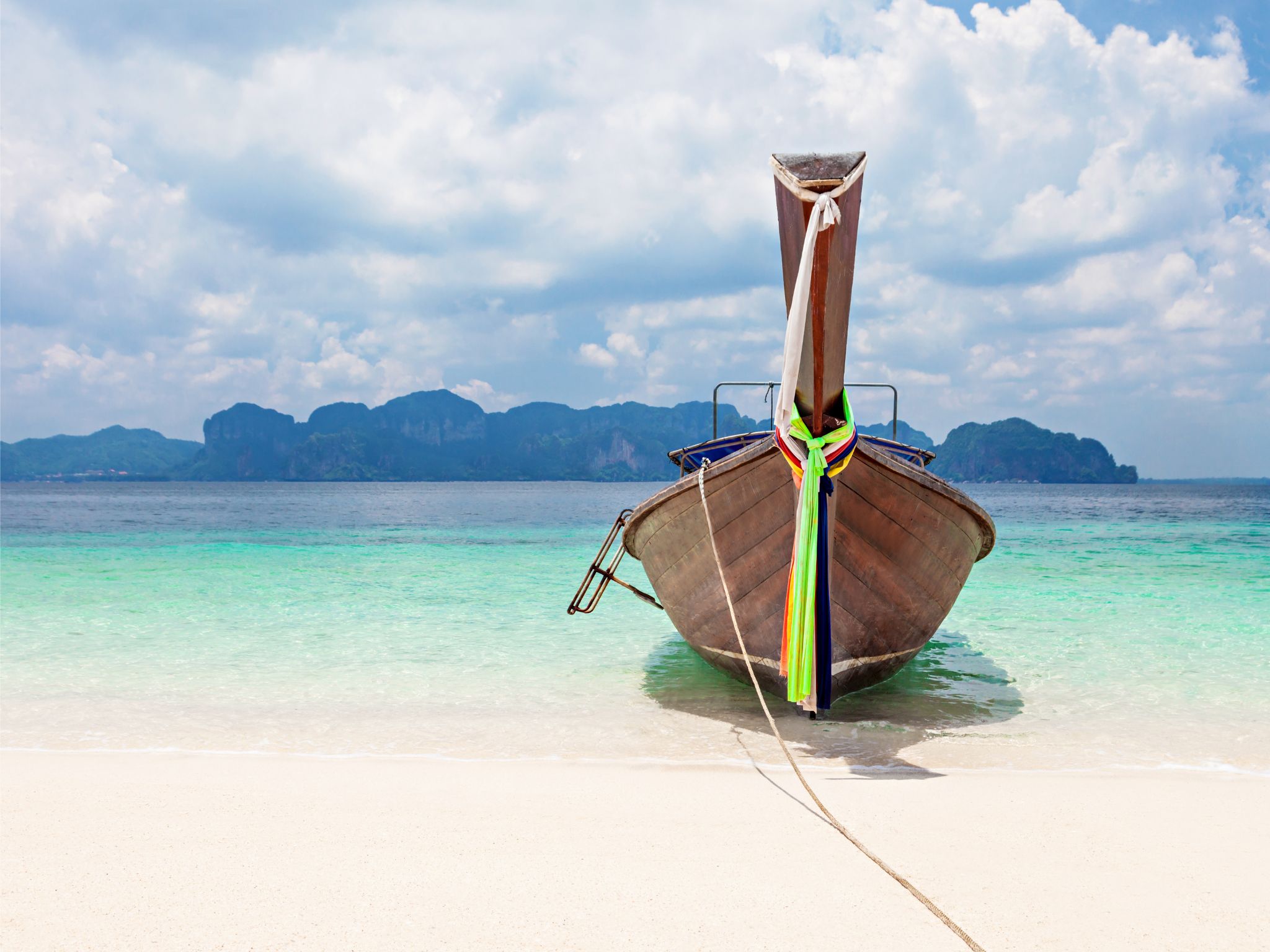 Low Cost Private Boat Tour Phi Phi Islands