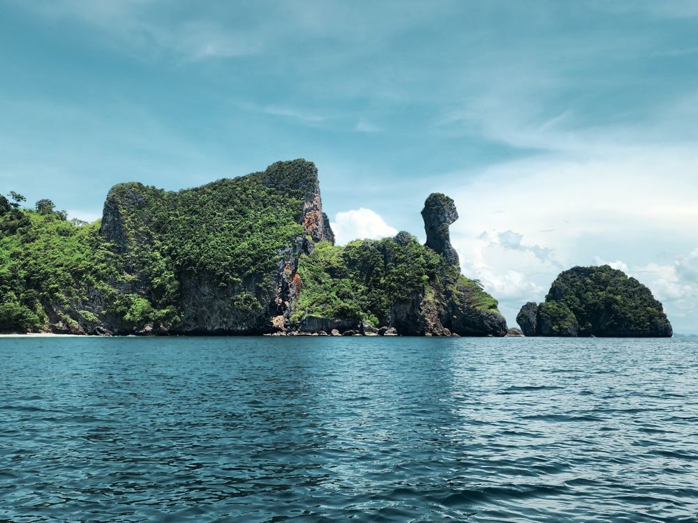 chicken island (Koh Gai) on private longtail boat tour krabi 4 islands